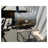 USED CHARGRILLER CHARCOAL GRILL.