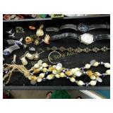 TRAY OF ASSTD WATCHES AND COSTUME JEWELRY