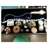 TRAY OF ASSTD WATCHES AND COSTUME JEWELRY