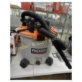 LIKE NEW RIDGID SHOP VAC