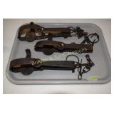 GROUP OF 3 SMALL ANTIQE ANIMAL TRAPS.