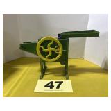 John Deere Corn Sheller Die Cast Model
