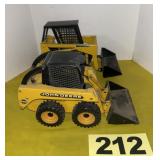 (2) John Deere Die Cast Skid Steer Loaders 1/16 sc