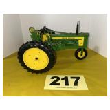John Deere 520 Tractor, 1/16 scale, die cast.