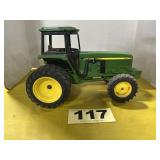 John Deere 4960 Die Cast Model Tractor, 1/16 scale