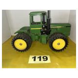John Deere Articulated 4WD Tractor, 1/16 scale