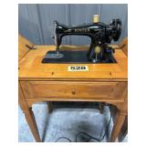 Vintage Singer Sewing Machine in Cabinet
