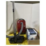 Miele Classic C1 Vacuum w/Accessories
