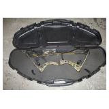 BOW W/QUIVER & CASE
