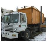 1984 Crane Carrier Refuse Truck