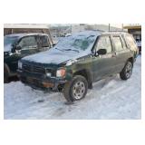 1996 Nissan Pathfinder LE