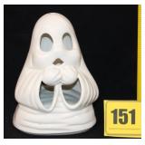 8' Friendship Ghost 8' Friendship Ghost