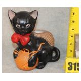 McCoy Kitty w/ Ball of Yarn Planter McCoy Kitty w/ Ball of Yarn Planter