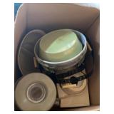 Lot of assorted kitchen items
