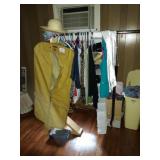 Clothing/shoes