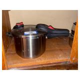 pressure cooker
