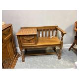 Gossip bench