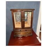 Jewelry cabinet