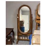 Stand mirror