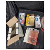 Light bulbs & hardware