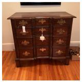 Entryway cabinet