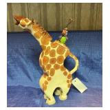 Giraffe pitcher