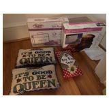 Bonnet hairdryers and pillows, shoe holder