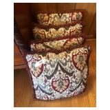 Decorative throw pillows.