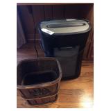 Royal HG12X shredder and wastebasket