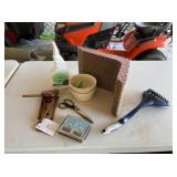 Cat supplies and chimes