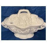 Soup tureen