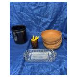 Salad bowls butter dish