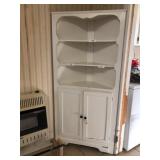 Corner cabinet