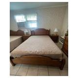 Full/queen bed
