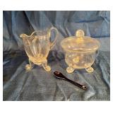 Cream and sugar set