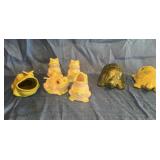 Turtle and frog decor