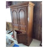 Entertainment center