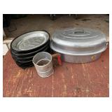 Steak plates, roasting pan