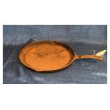Cast iron pan
