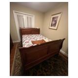 Sleigh bed queen