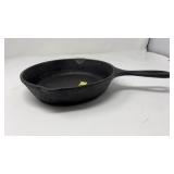 SMALL LODGE CAST IRON SKILLET