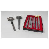6 PC CRAB KNIFE SET AND 2  MALLETS