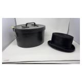 RONI MENS DRESS HAT, SIZE 7 3/8 IN HAT BOX