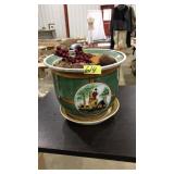 HUNT SCENES PAINTED POT