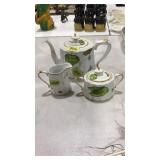 I. GODINGER & CO:  TEAPOT, CREAM AND SUGAR