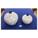 NEST OF 2 CHINESE BLUE&WHITE PORCELAIN GINGER JARS