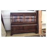 MAHOGANY QUEEN BED