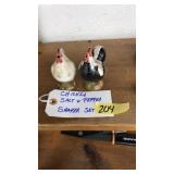 CHICKEN SALT & PEPPER SHAKER SET
