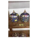 PAIR OF ASIAN GUILT & POLYCHROME DECORATED BOWLS