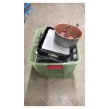 TOTE OF ASST. KITCHEN BAKE PANS